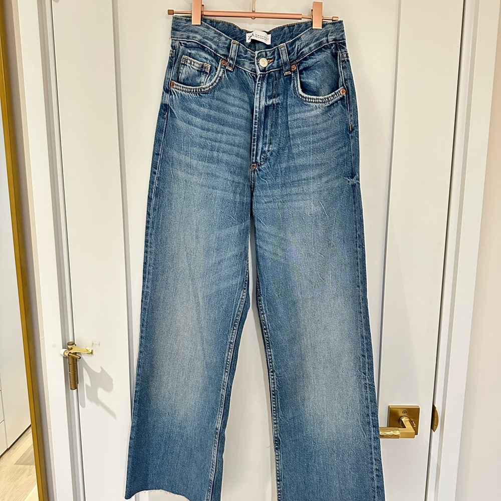 Zara denim. High rise. Straight leg. Size 4. Never worn. Never washed.